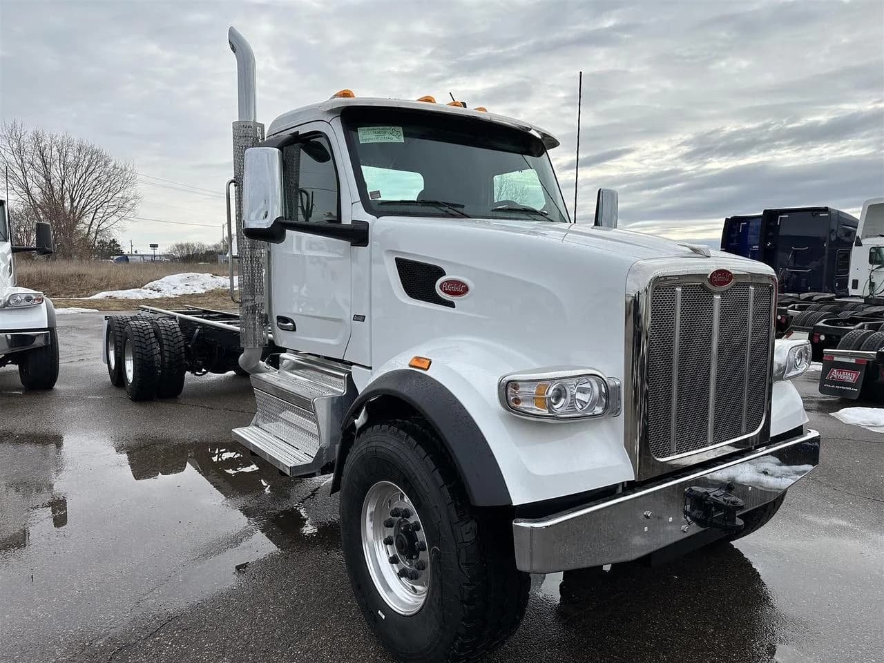 2025 Peterbilt 567