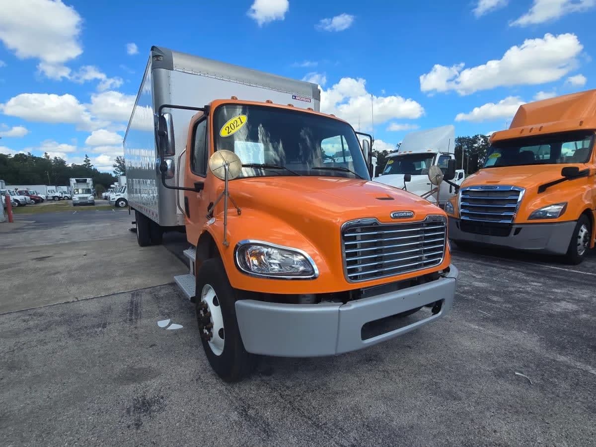 2021 Freightliner M2 106