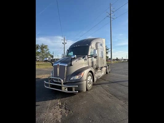 2023 Kenworth T680