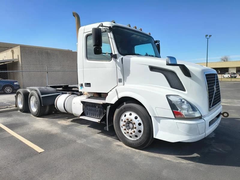 2017 Volvo VNL 300