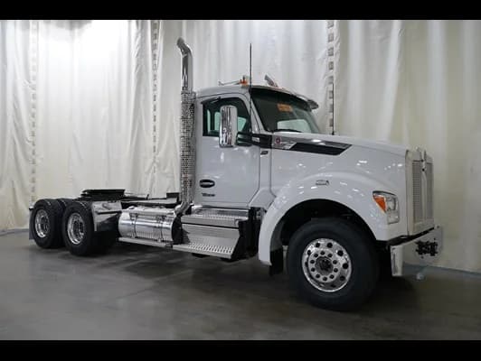 2026 Kenworth T880