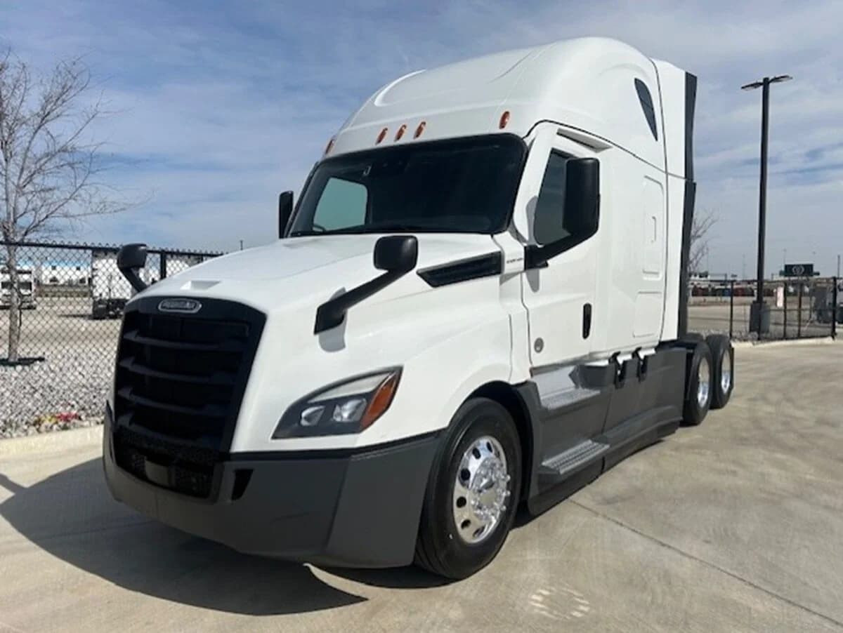 2024 Freightliner Cascadia