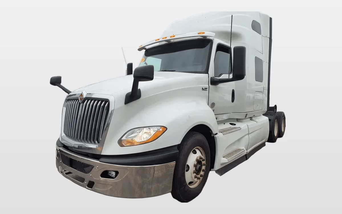 2019 International LT in Bolingbrook, IL