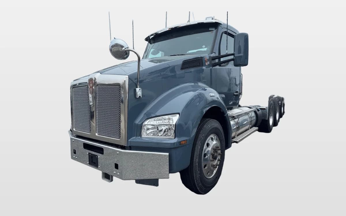 2024 Kenworth T880