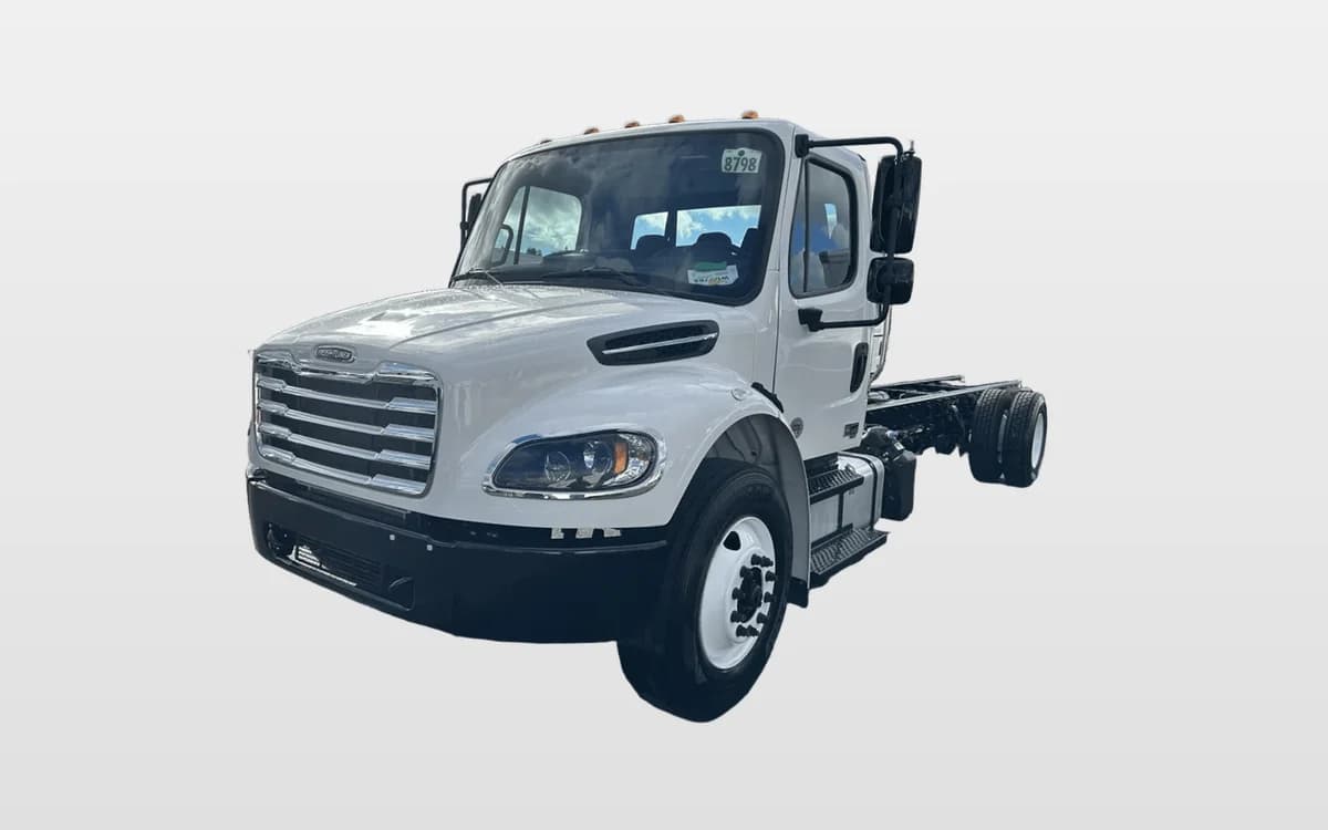 2025 Freightliner M2 106 in Pacific, WA
