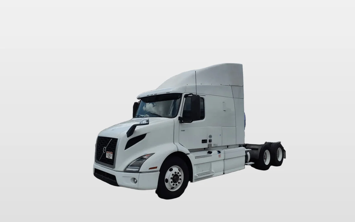 2020 Volvo VNR 640 in Miami, FL