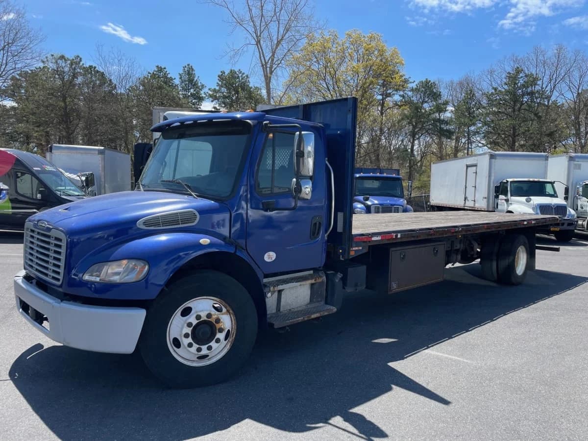2017 Freightliner M2 106