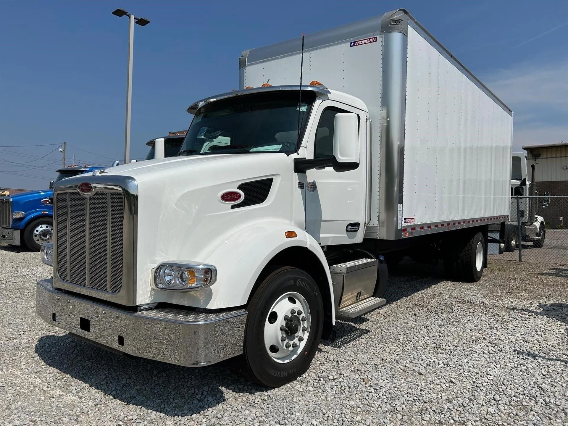 2025 Peterbilt 567