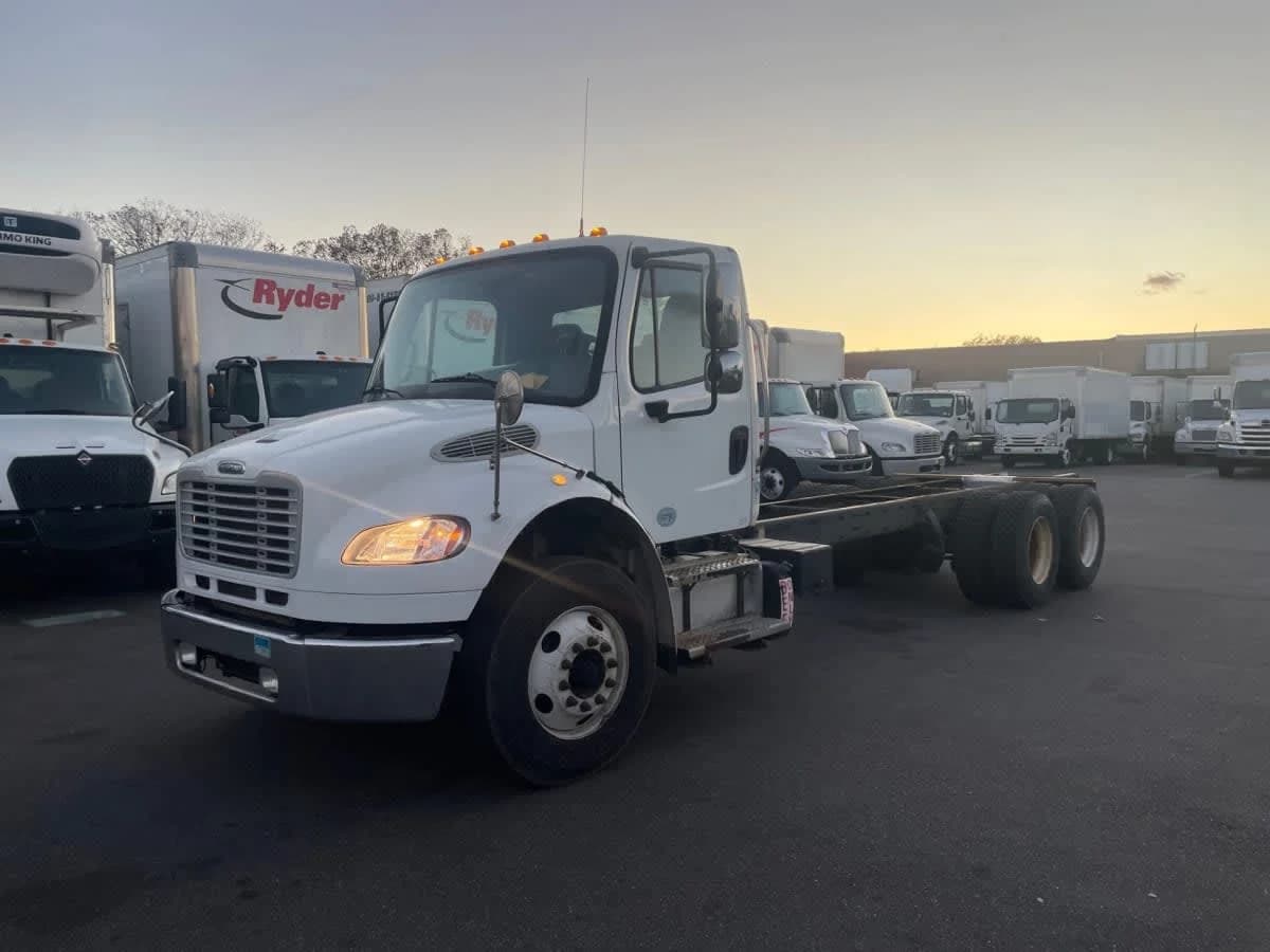 2016 Freightliner M2 106