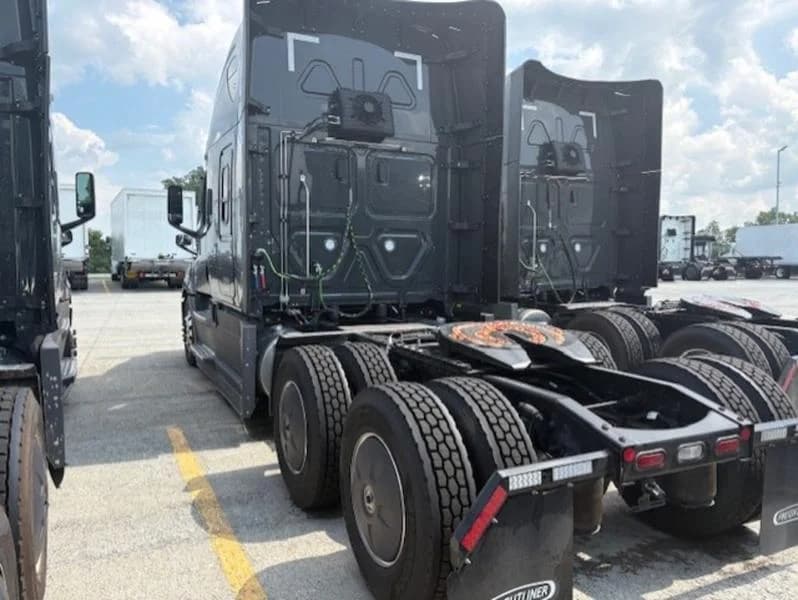 2026 Freightliner Cascadia