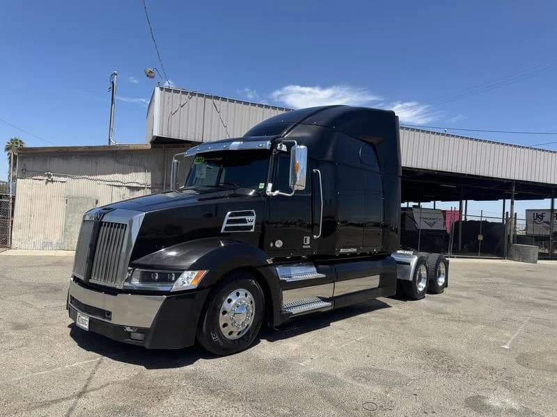 2022 Western Star 5700XE