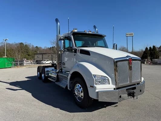 2026 Kenworth T880