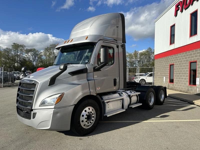 2022 Freightliner Cascadia