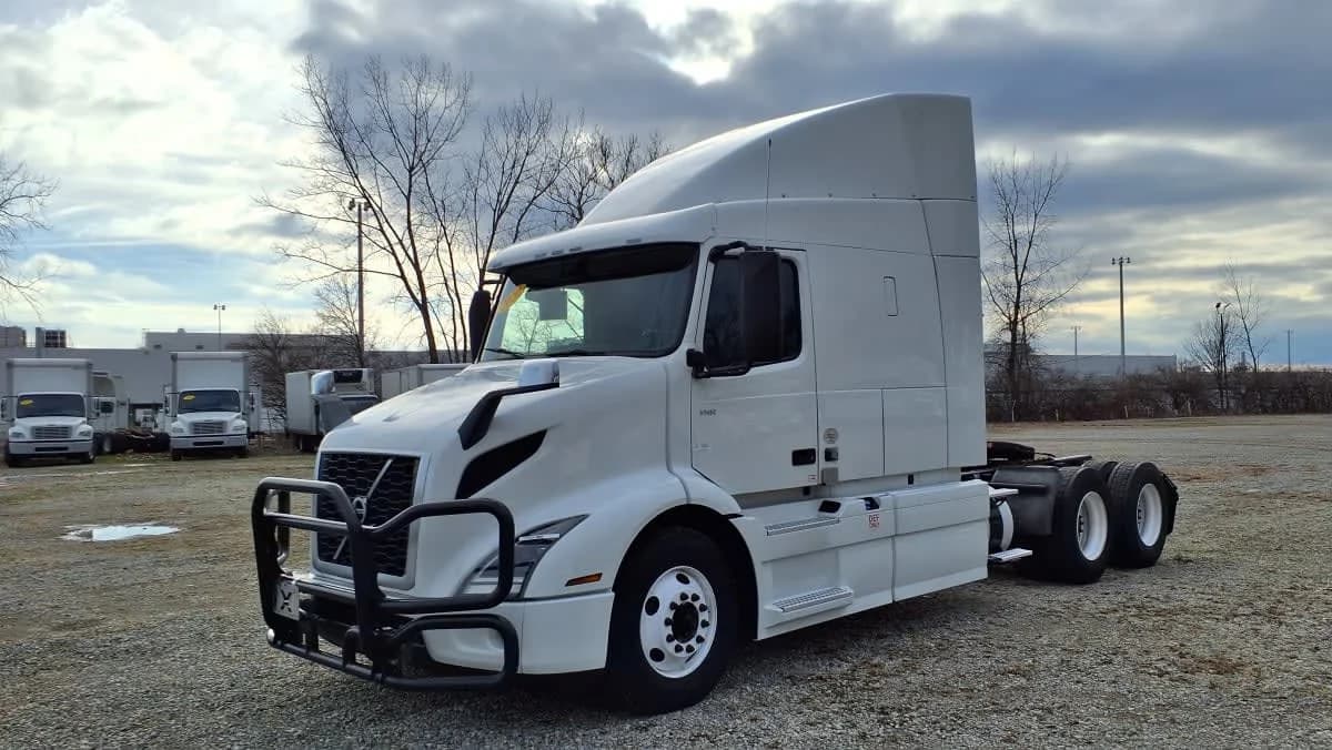 2020 Volvo VNR 640