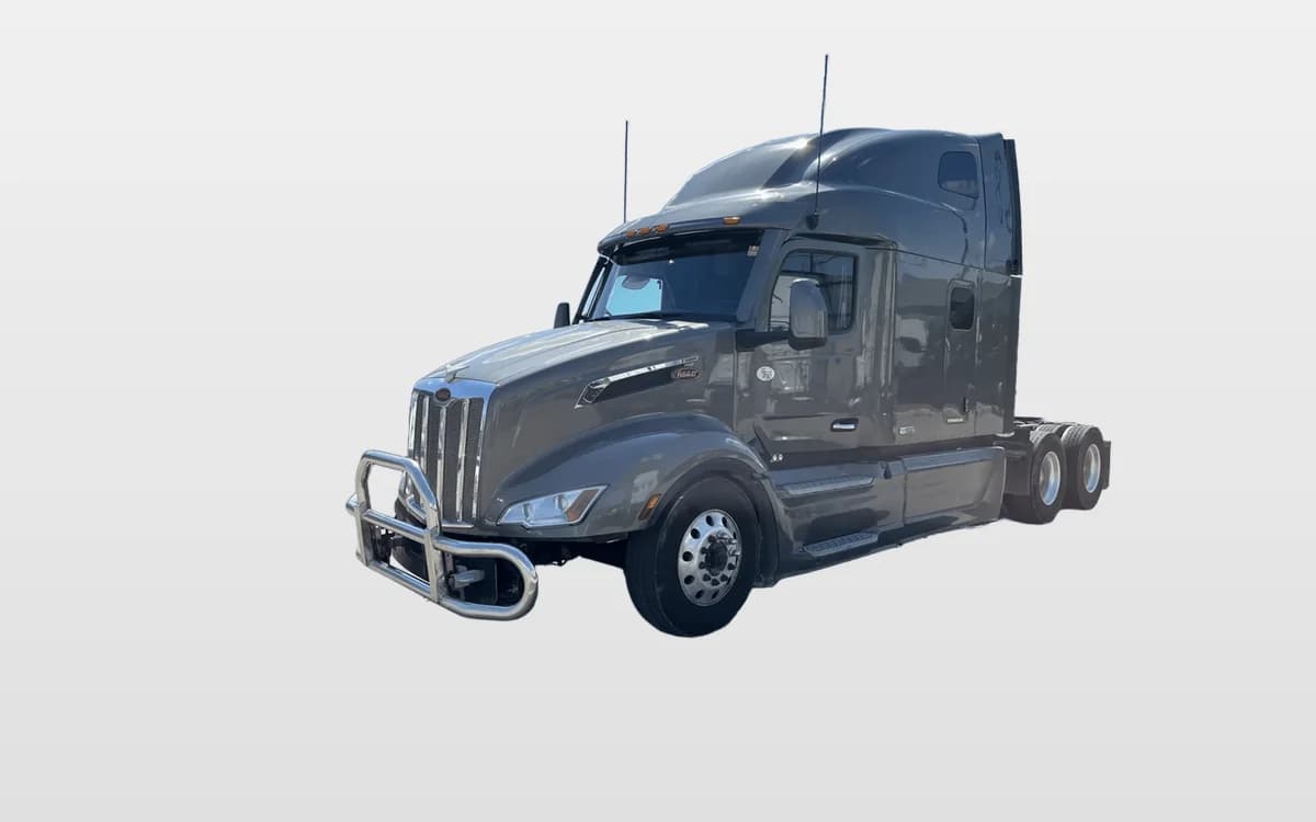 2023 Peterbilt 579