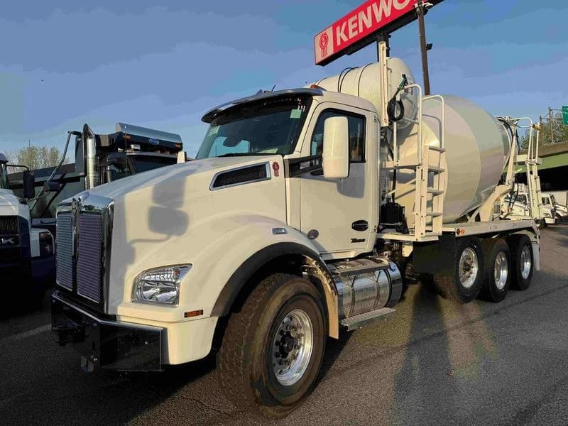 2026 Kenworth T880