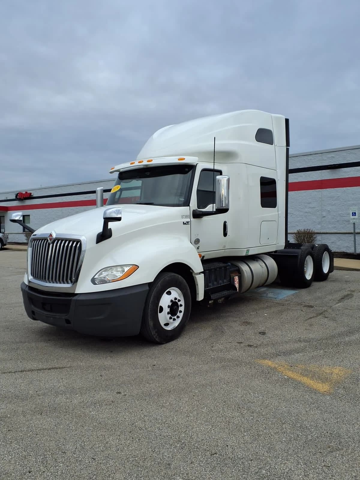 2019 International LT