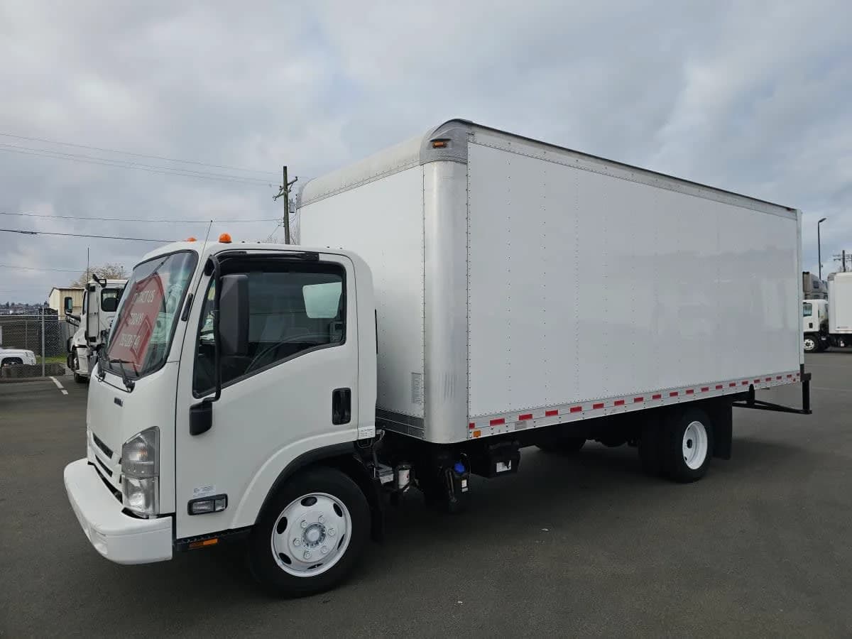2016 Isuzu NRR