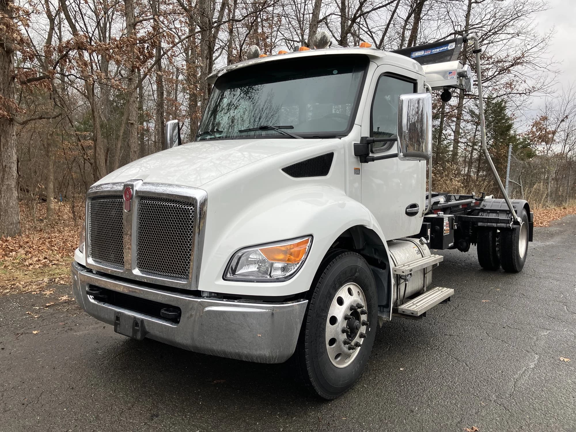2025 Kenworth T280