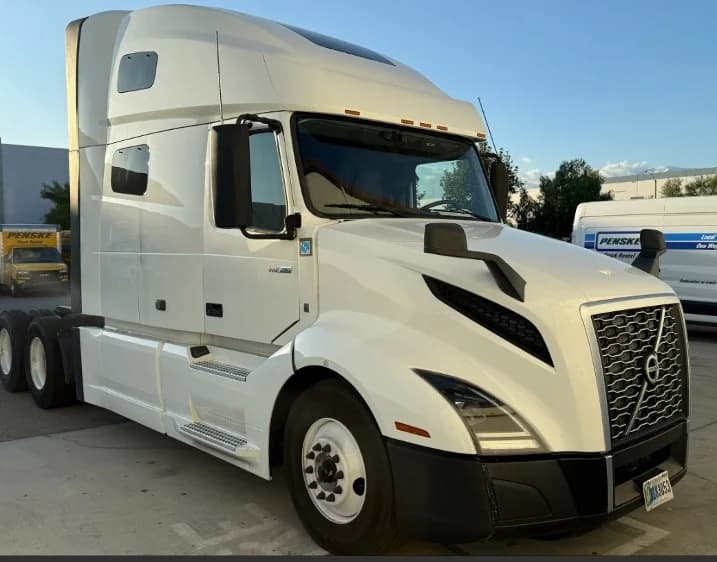2022 Volvo VNL 760