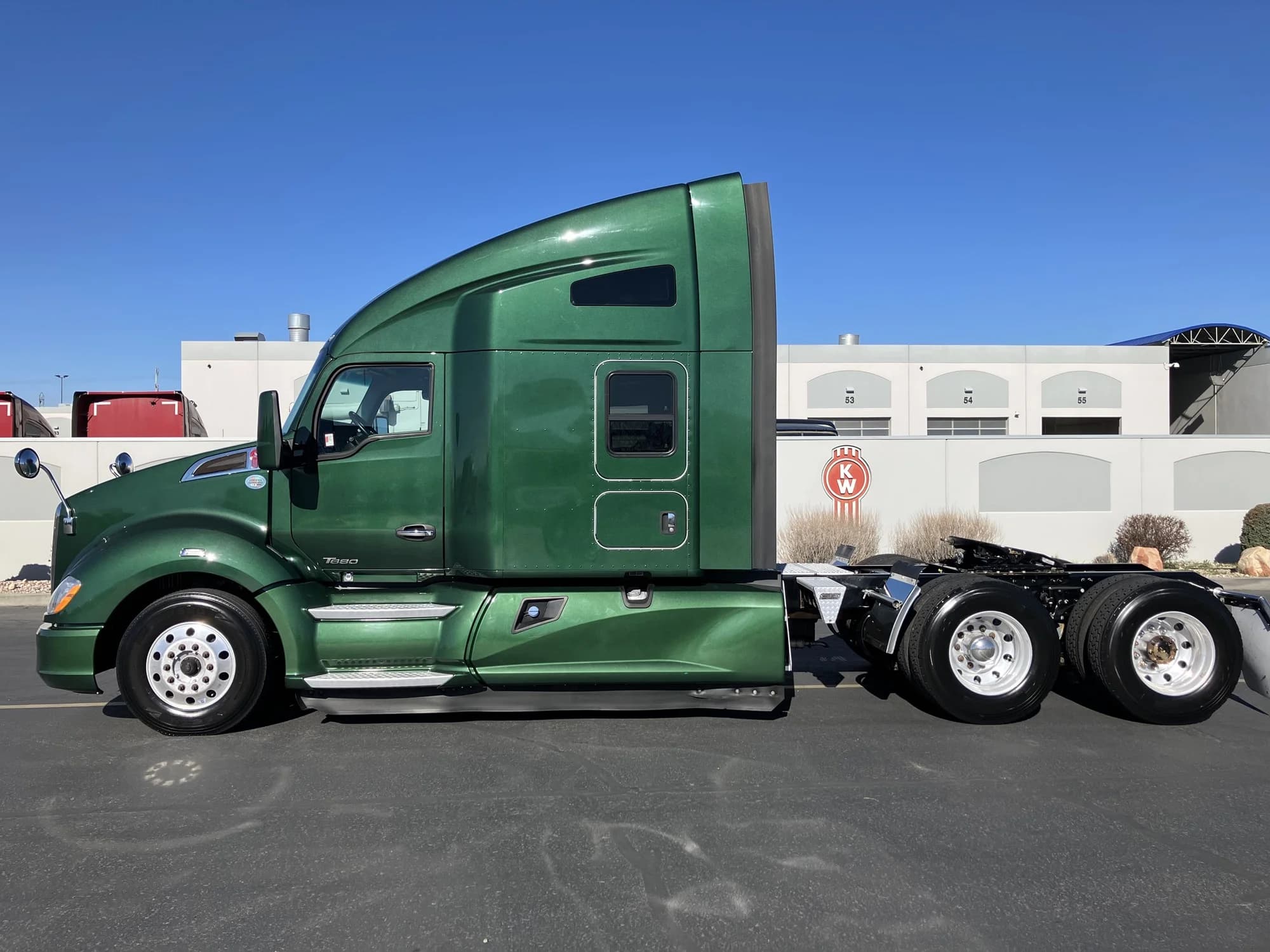 2022 Kenworth T680