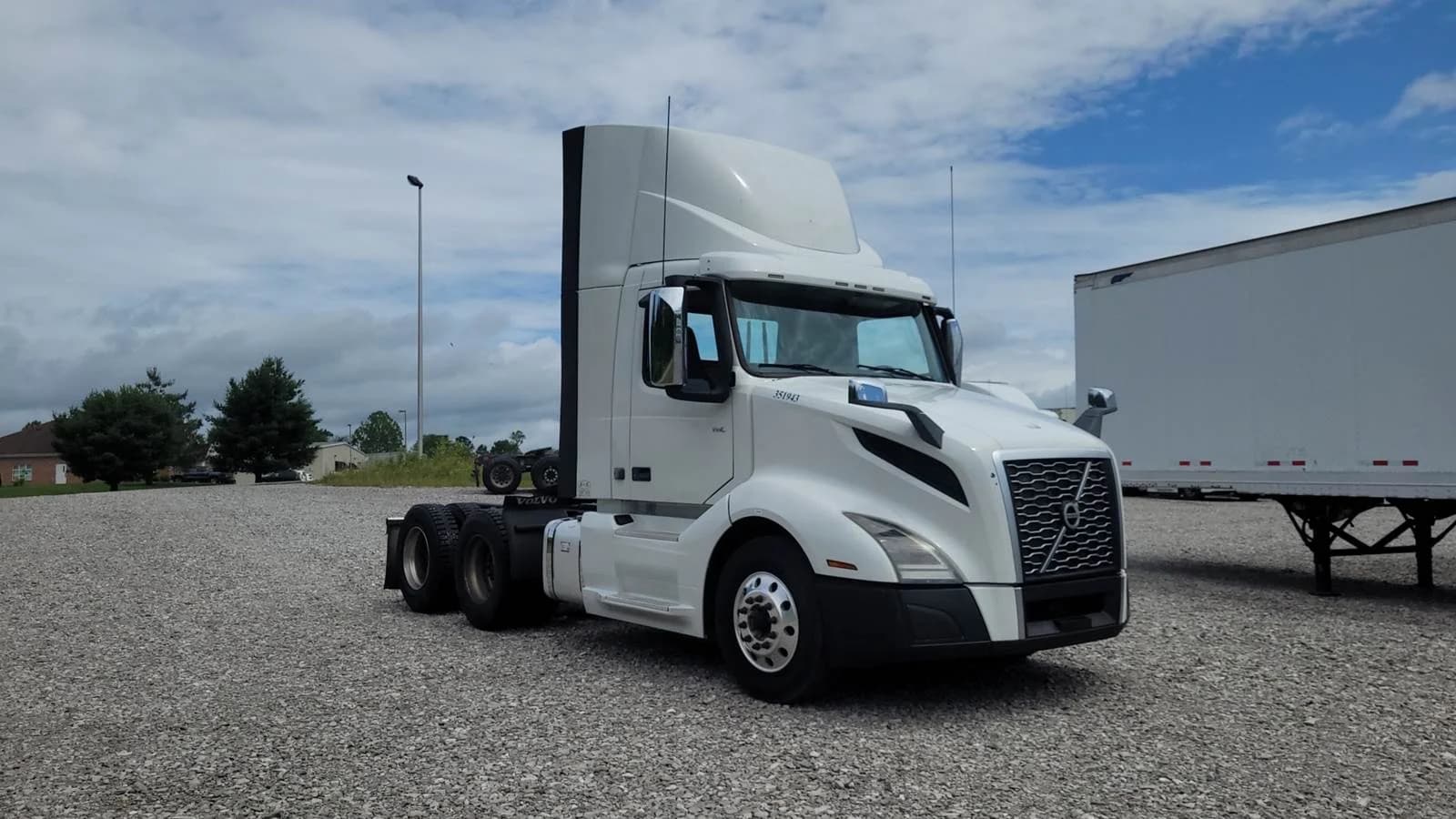 2019 Volvo VNL 300