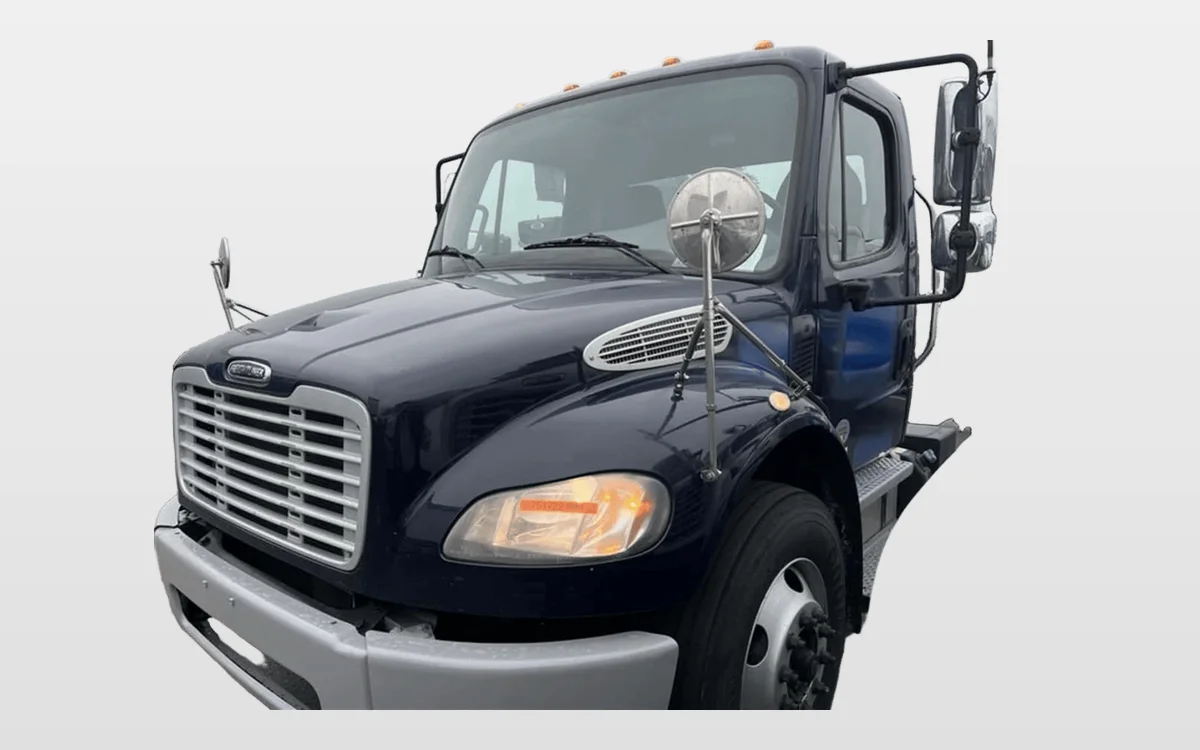 2018 Freightliner M2 106