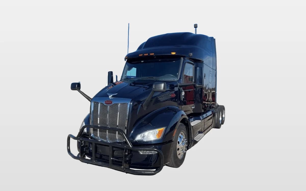 2023 PETERBILT 579