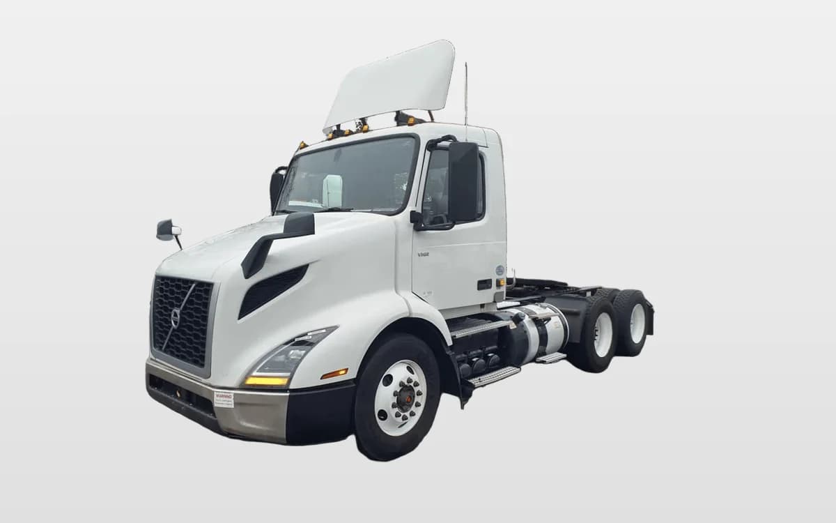 2019 Volvo VNL 860 in Springfield, MA