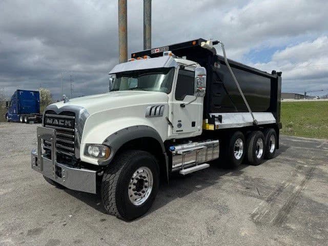 2020 Mack Granite