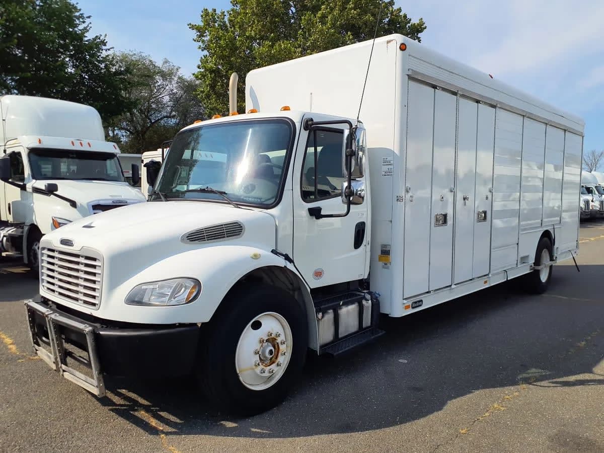 2014 Freightliner M2 106