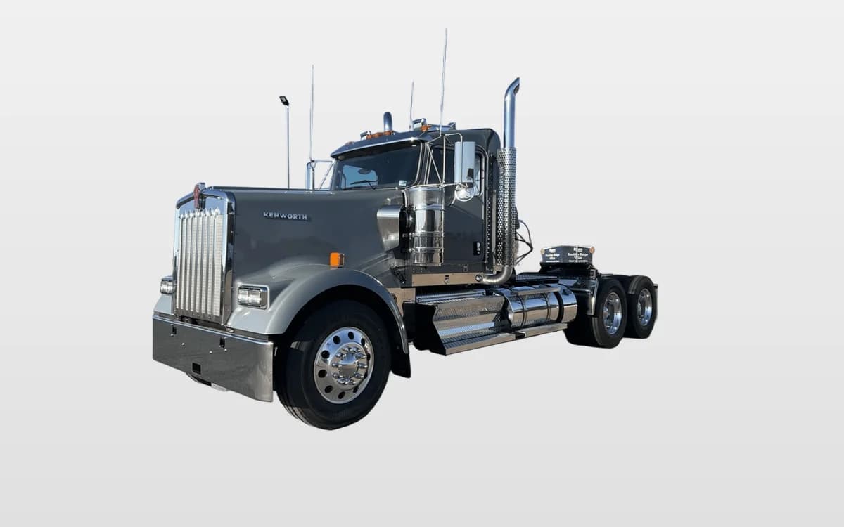 2026 Kenworth W900