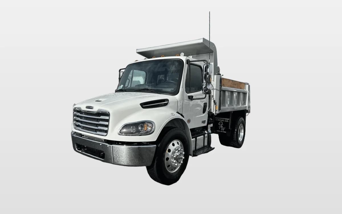 2025 Freightliner M2 106 in Pacific, WA