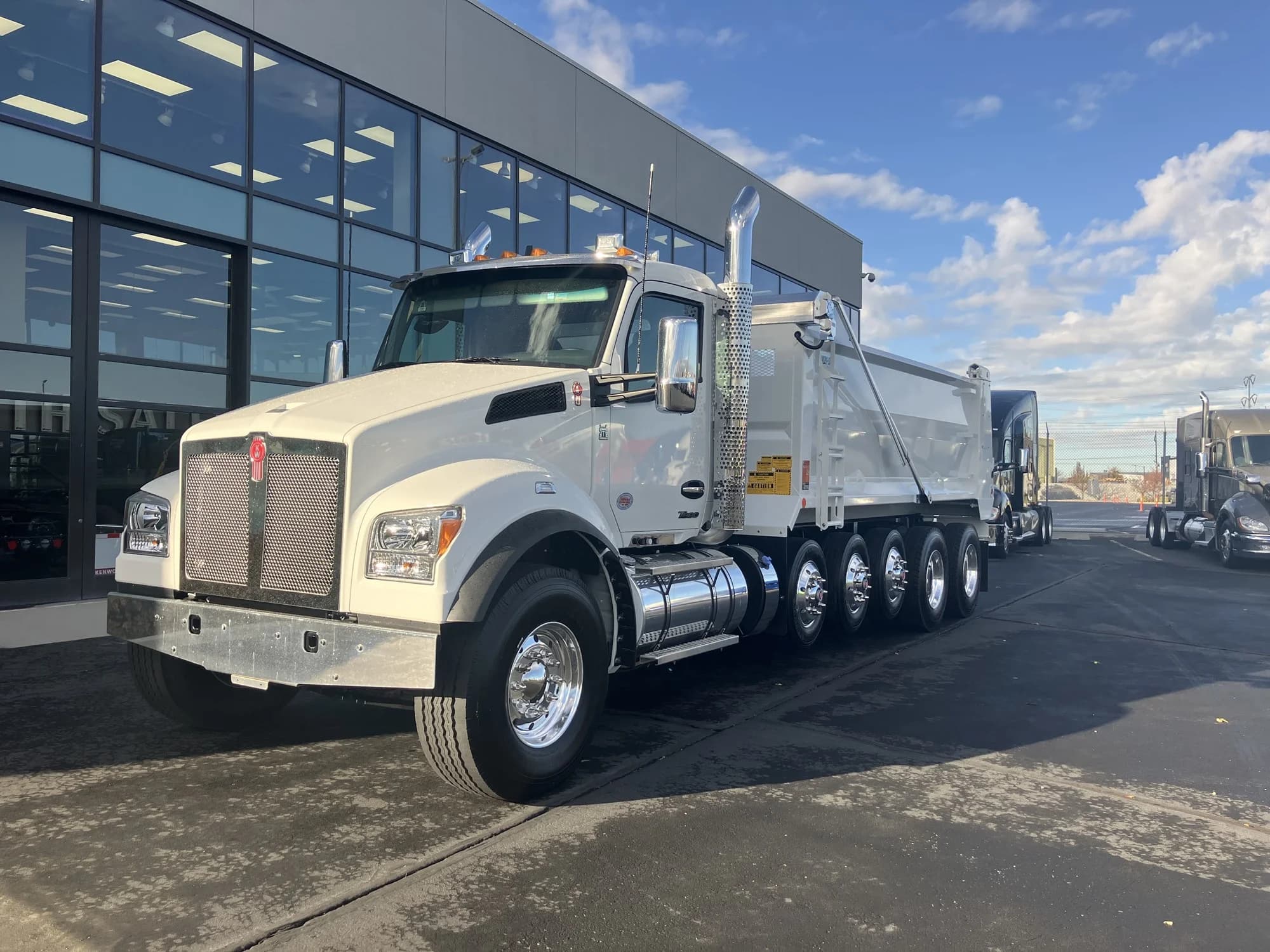 2026 Kenworth T880