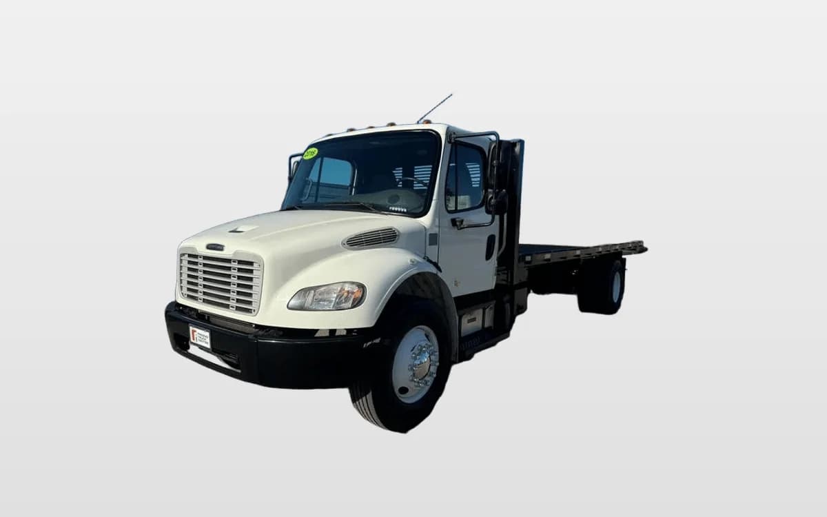 2016 Freightliner M2 106 in Fresno