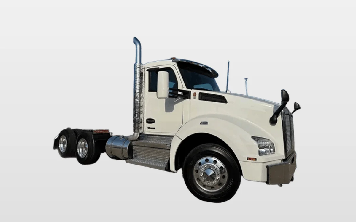 2025 Kenworth T880