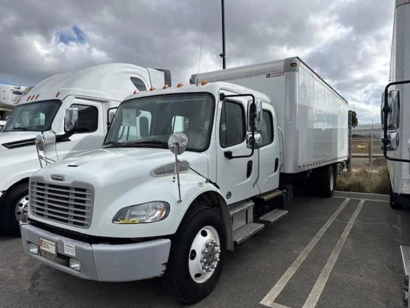 2018 Freightliner M2 106