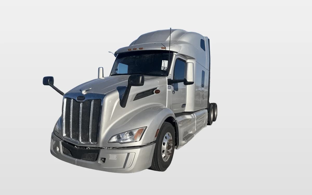 2023 Peterbilt 579