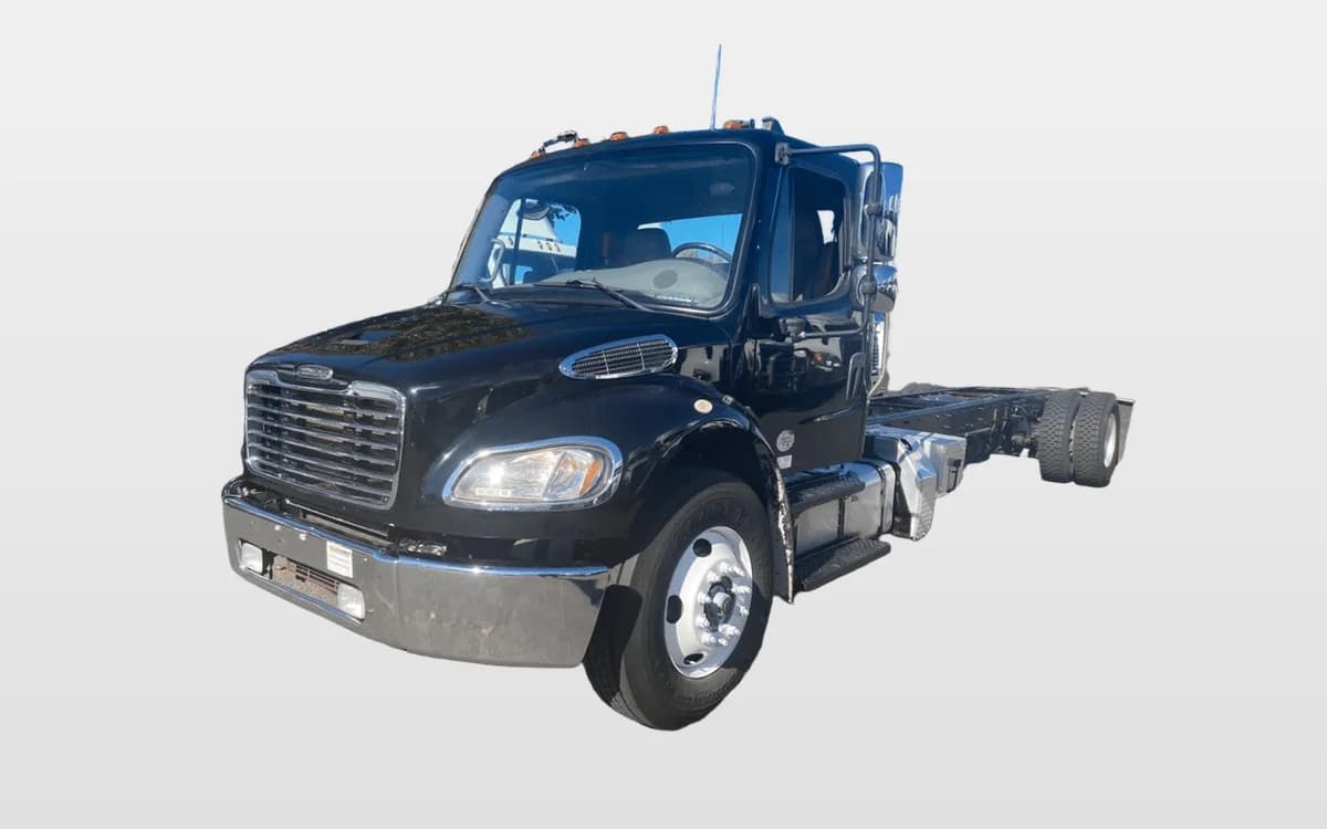 2019 Freightliner M2 106