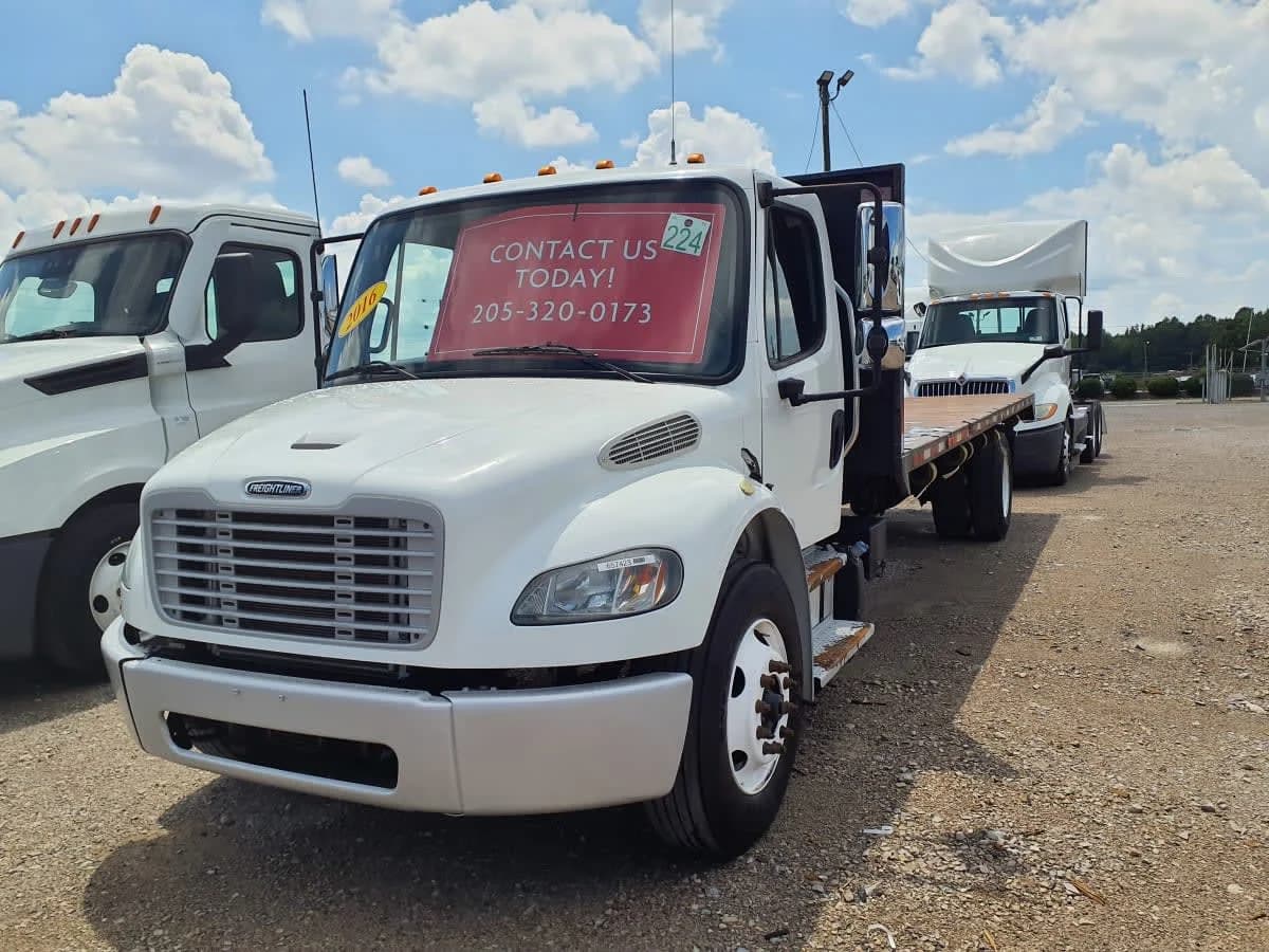 2016 Freightliner M2 106