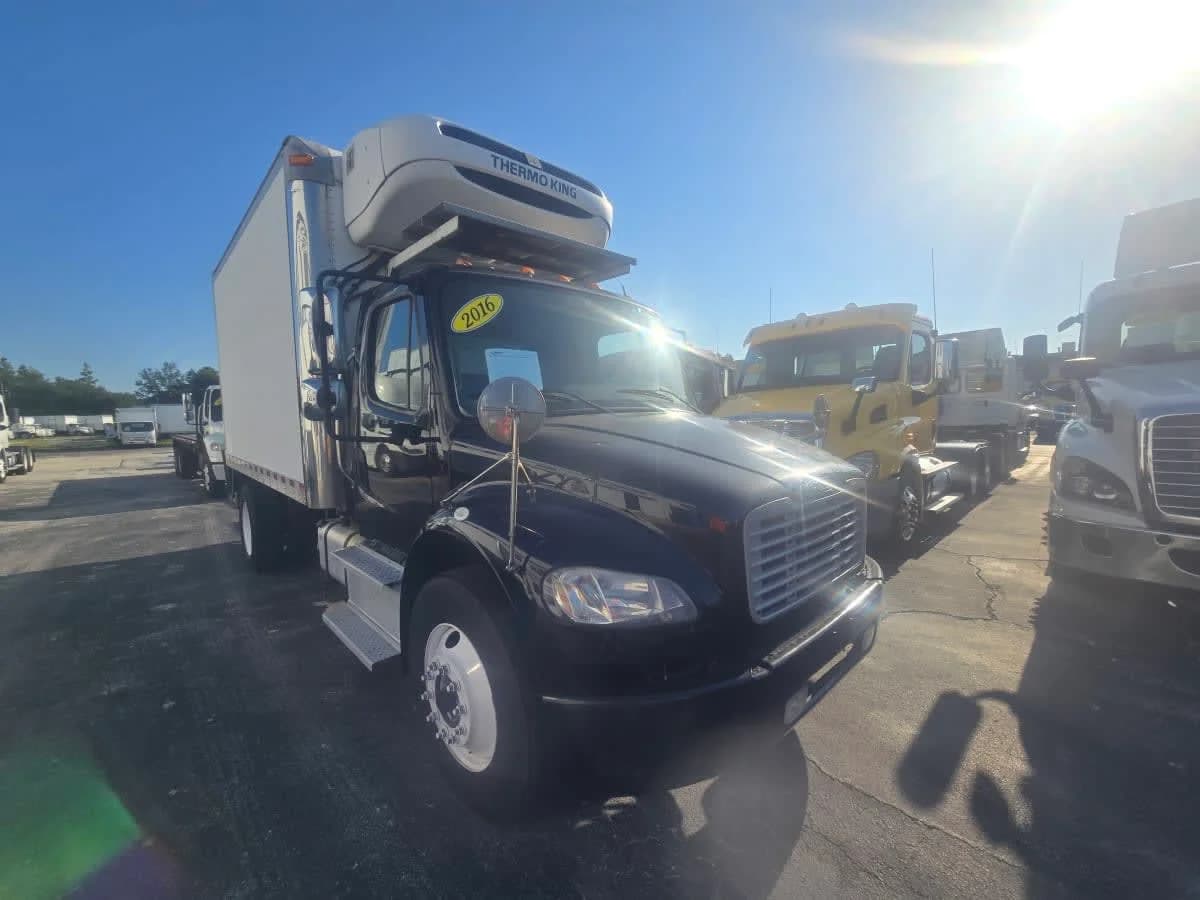 2016 Freightliner M2 106