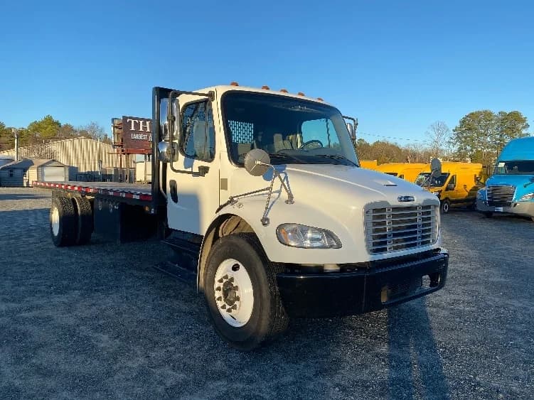 2020 Freightliner M2 106