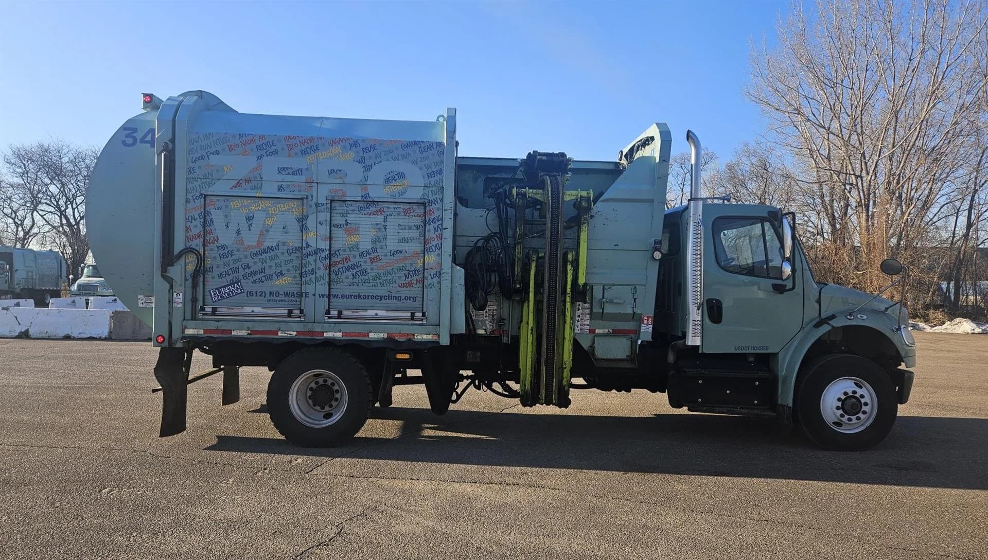 2020 Freightliner M2 106