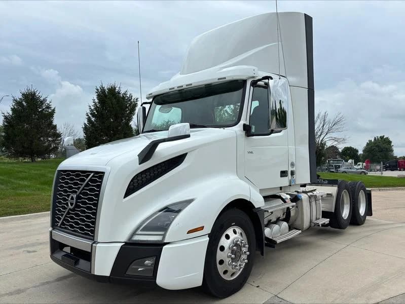 2019 Volvo VNL 300