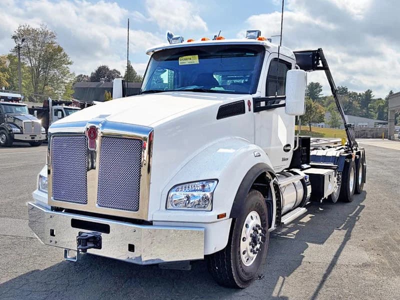 2026 Kenworth T880