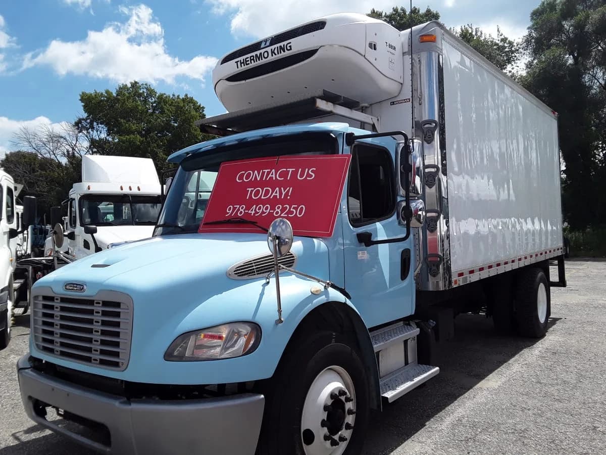 2017 Freightliner M2 106