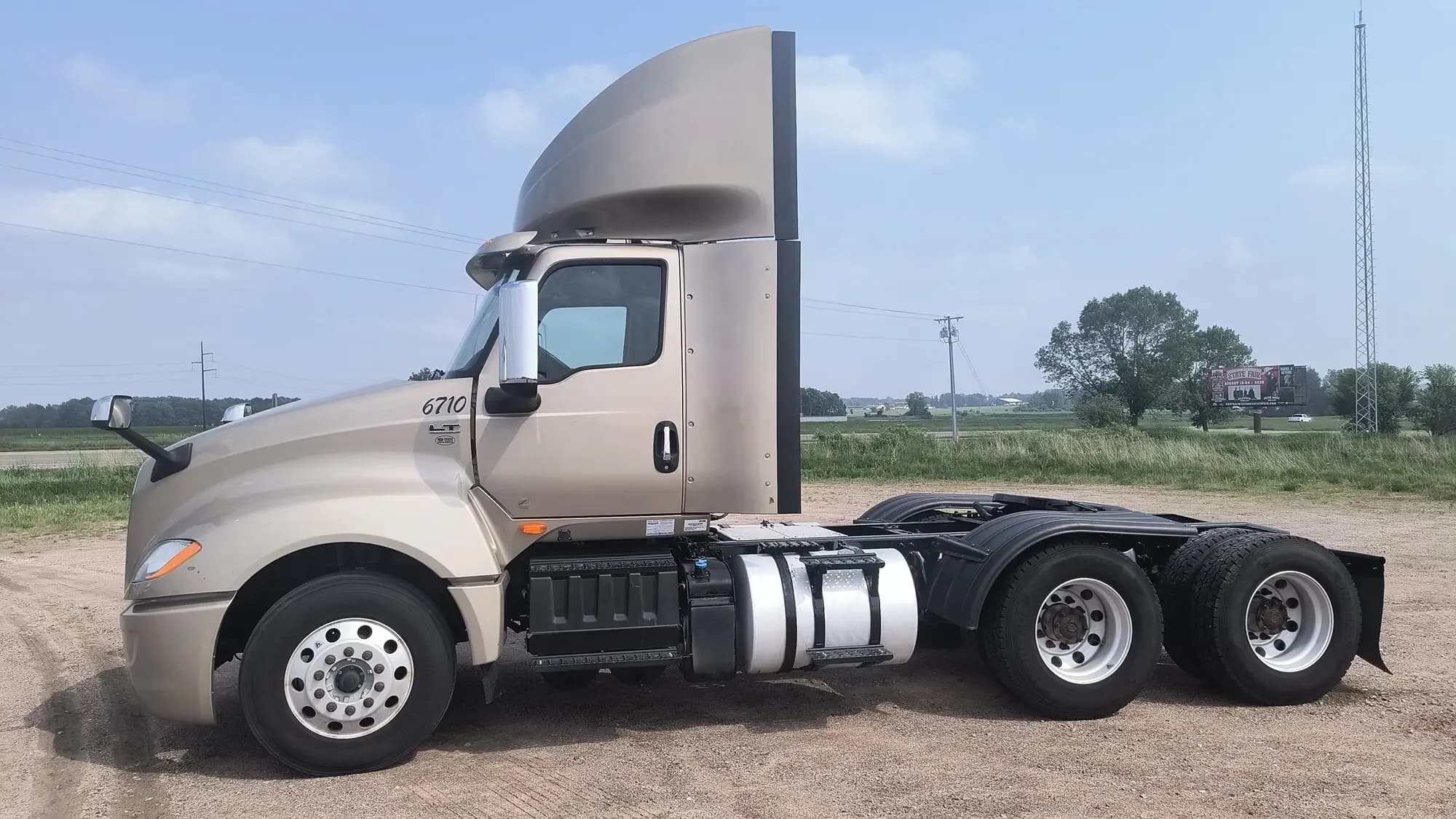 2019 International LT