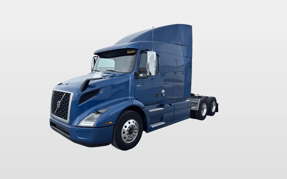 2023 Volvo VNR 640