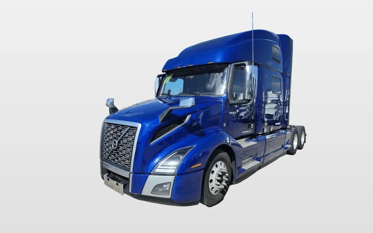 2022 Volvo VNL 860 in Racine, WI
