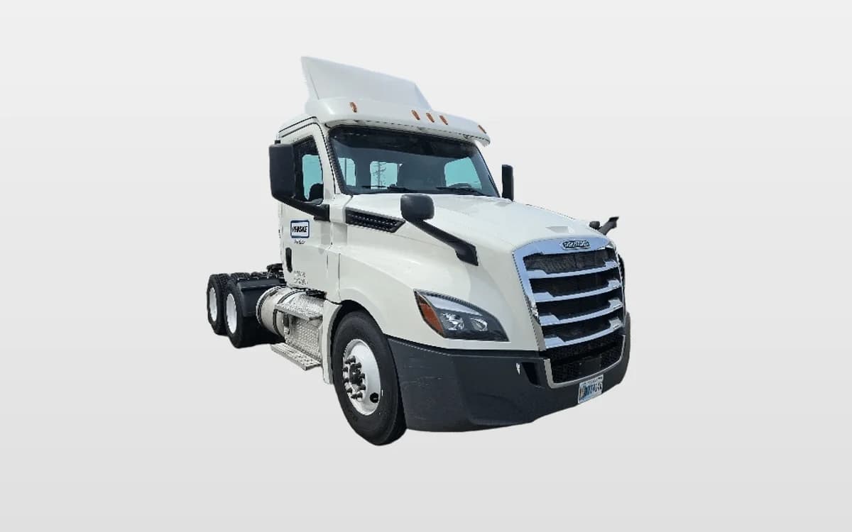 2020 Freightliner Cascadia in Moberly, MO